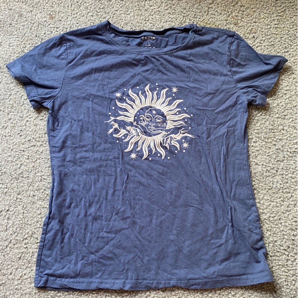 Shein graphic tee, size large